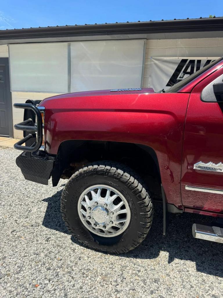 2016 Chevrolet Silverado - $27,900