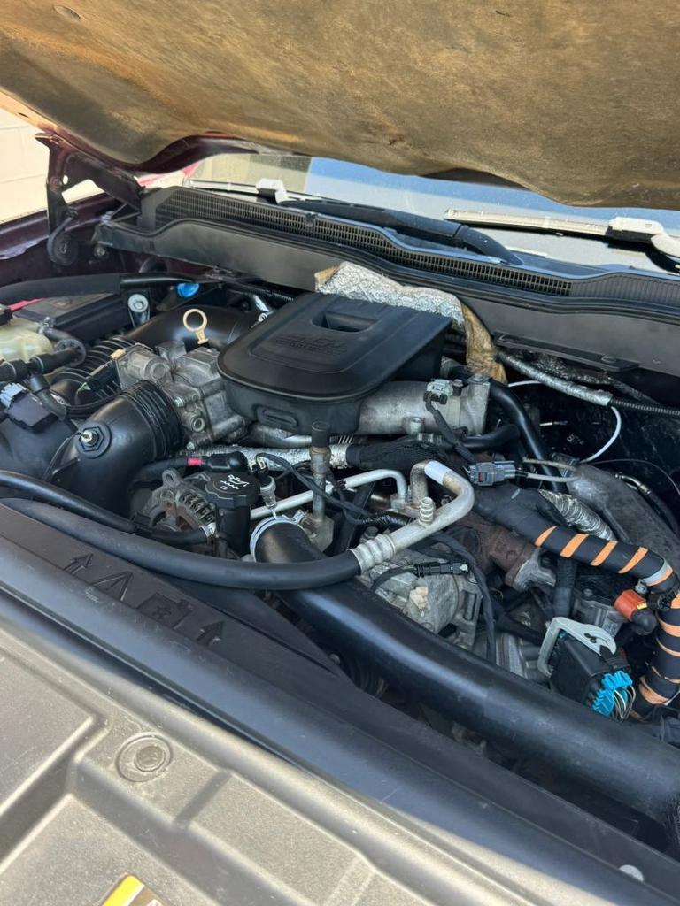 2016 Chevrolet Silverado - $27,900