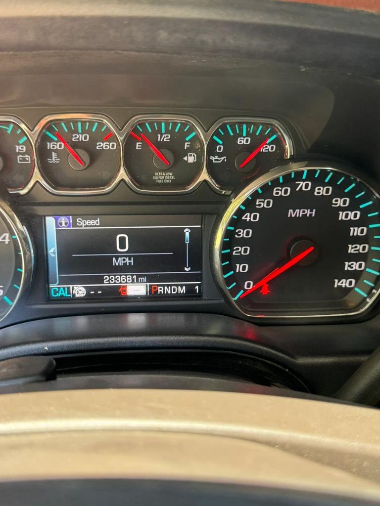 2016 Chevrolet Silverado - $27,900