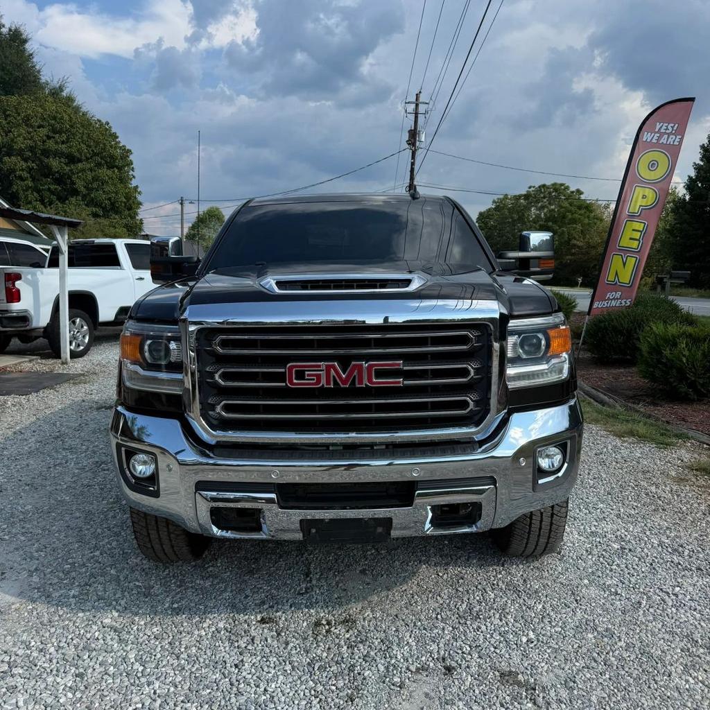 2019 GMC Sierra Hd - $28,900