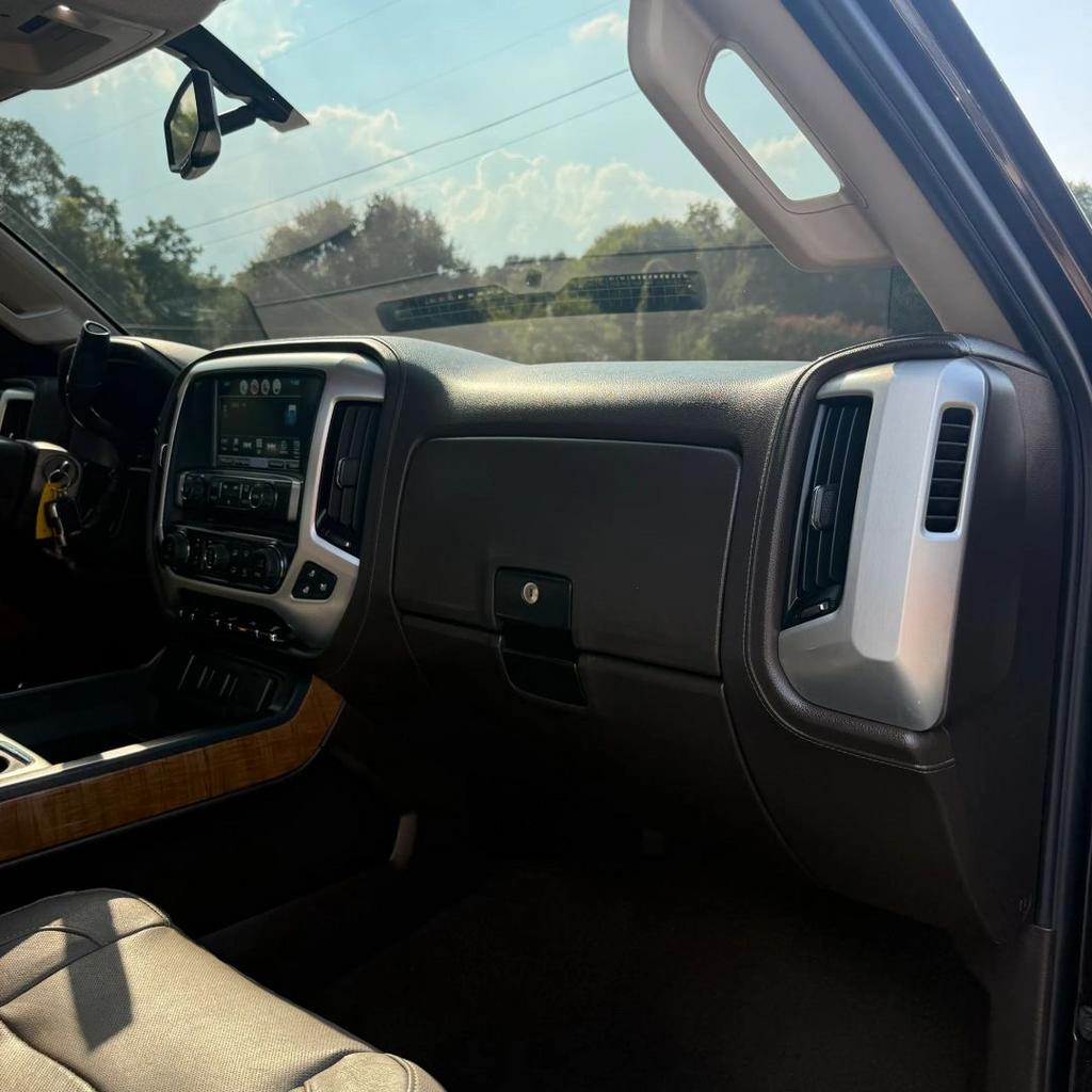 2019 GMC Sierra Hd - $28,900