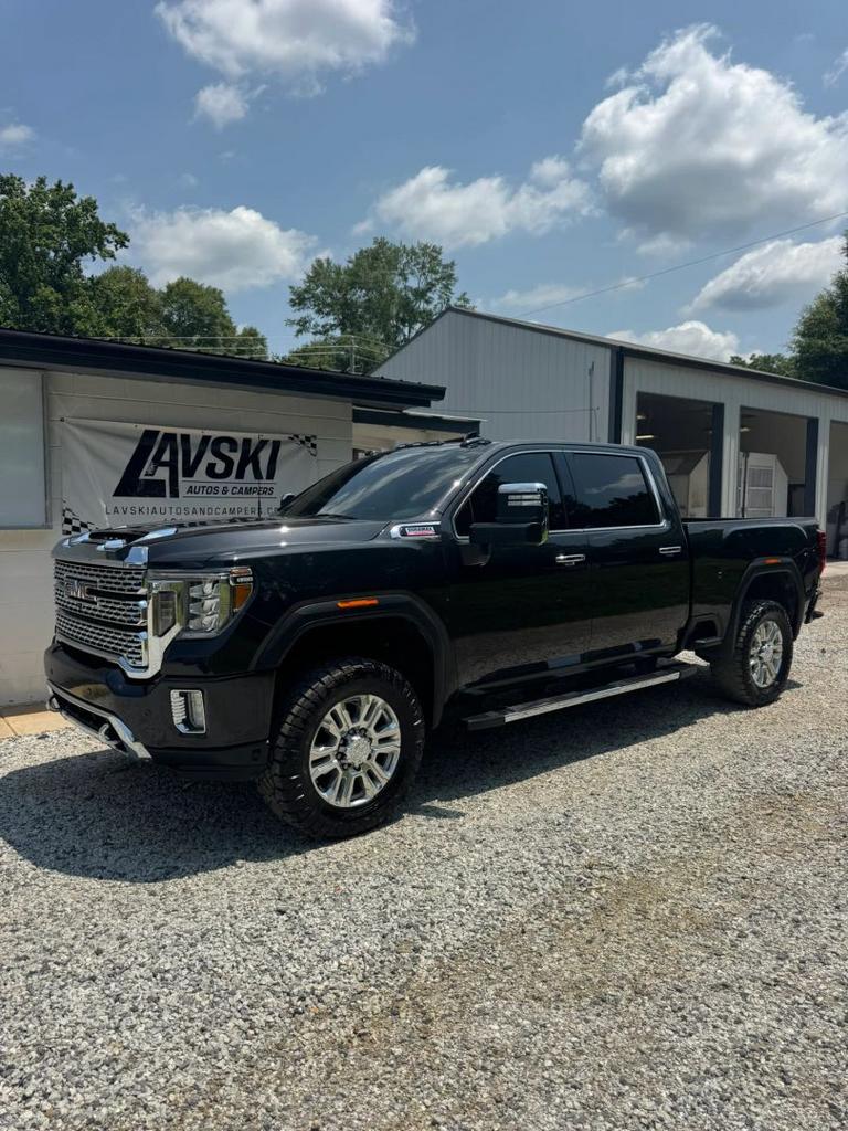 2020 GMC Sierra 2500 HD Crew Cab - $44,400