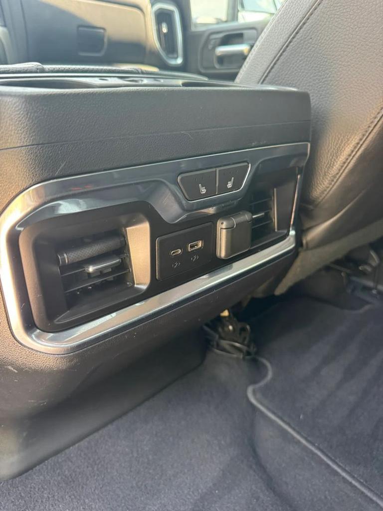 2020 GMC Sierra 2500 HD Crew Cab - $44,400