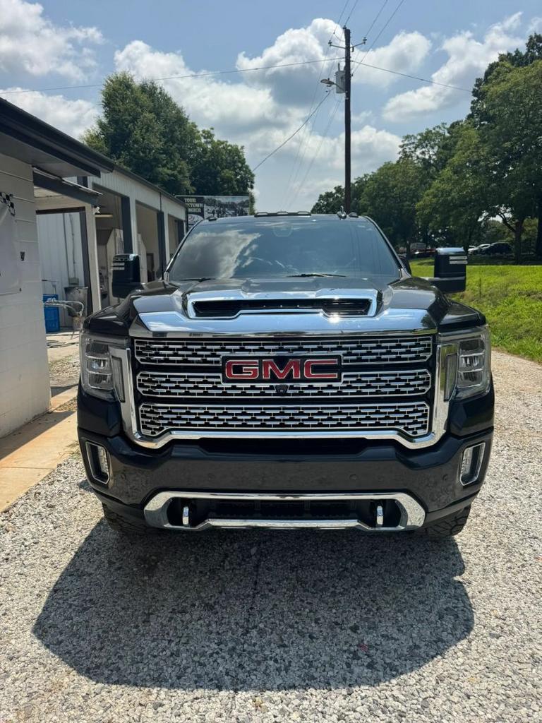 2020 GMC Sierra 2500 HD Crew Cab - $44,400