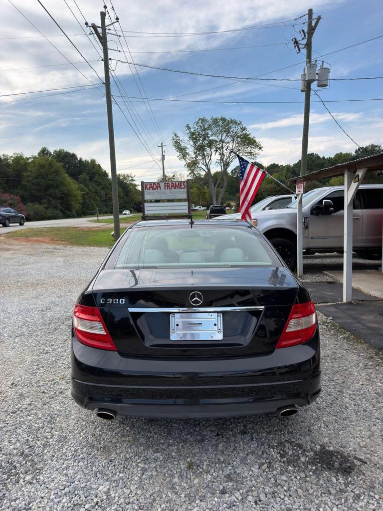 2009 Mercedes-Benz C-Class - $8,900