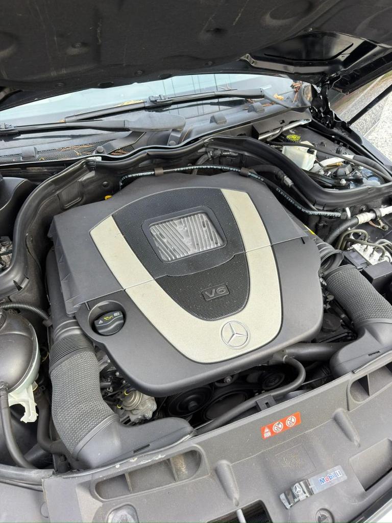 2009 Mercedes-Benz C-Class - $8,900