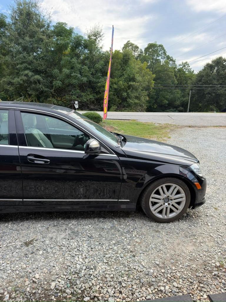2009 Mercedes-Benz C-Class - $8,900