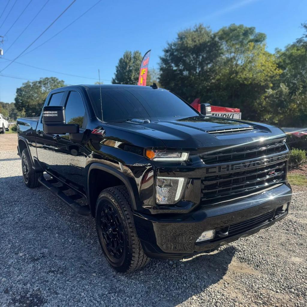 2022 Chevrolet Silverado Hd - $33,900