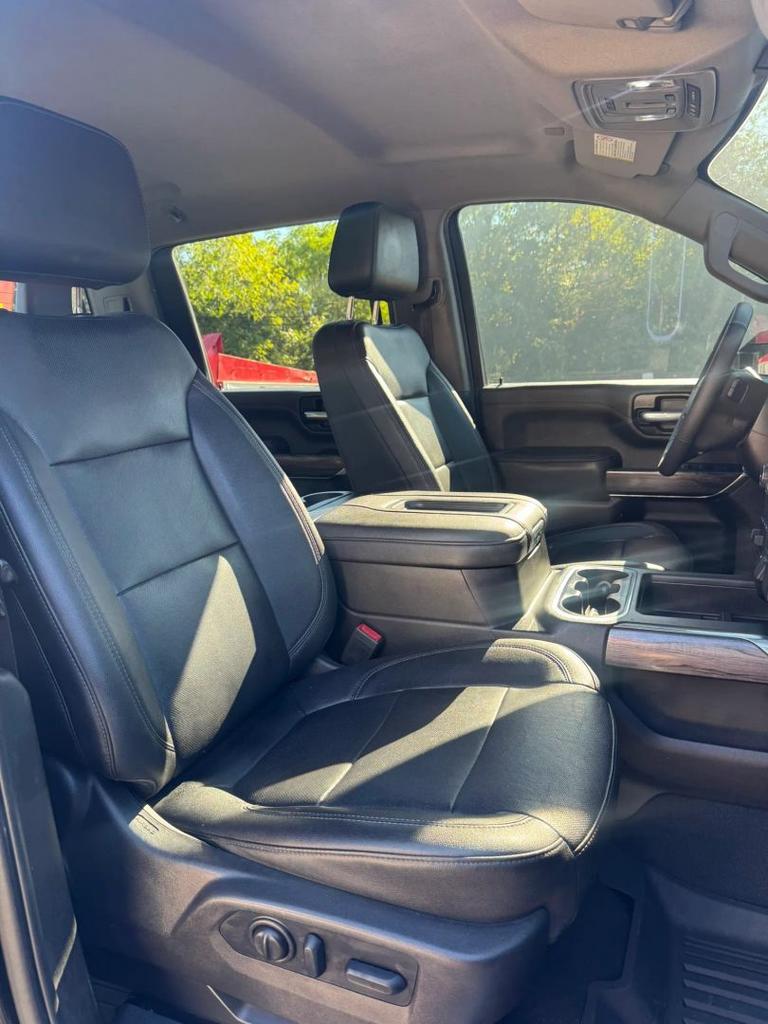 2022 Chevrolet Silverado Hd - $33,900
