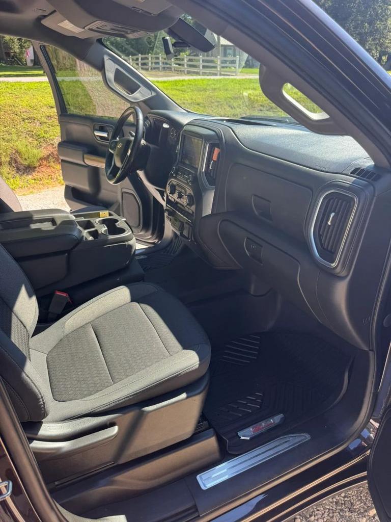 2020 Chevrolet Silverado 1500 Crew Cab - $18,900