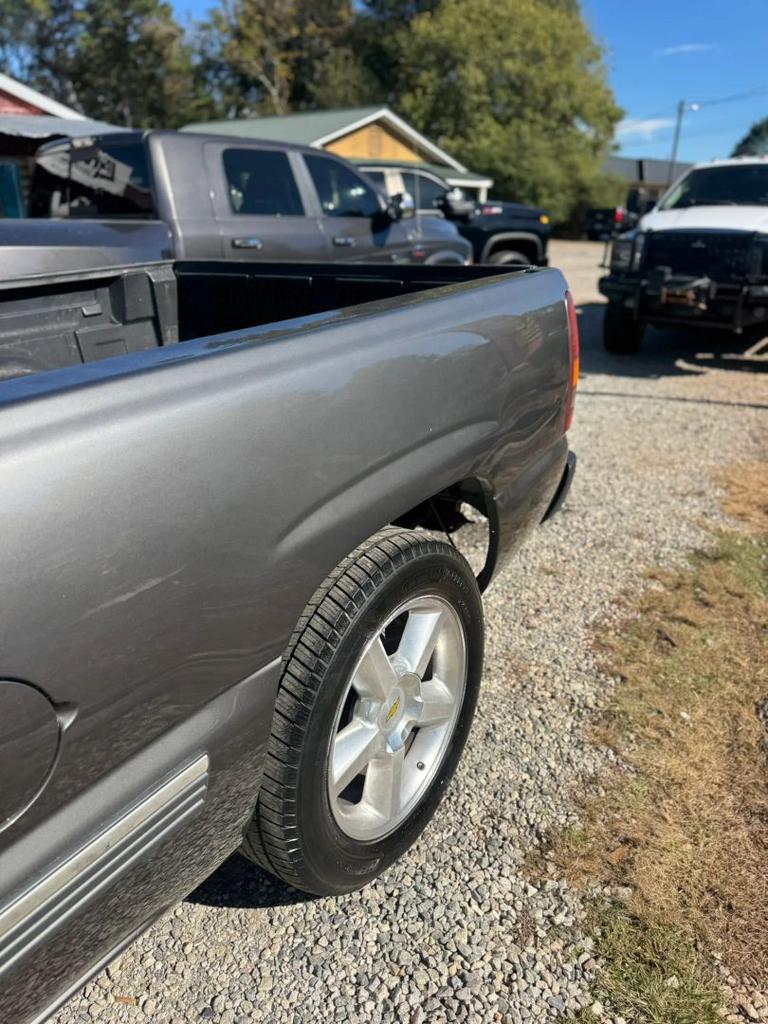 2001 Chevrolet Silverado - $9,900