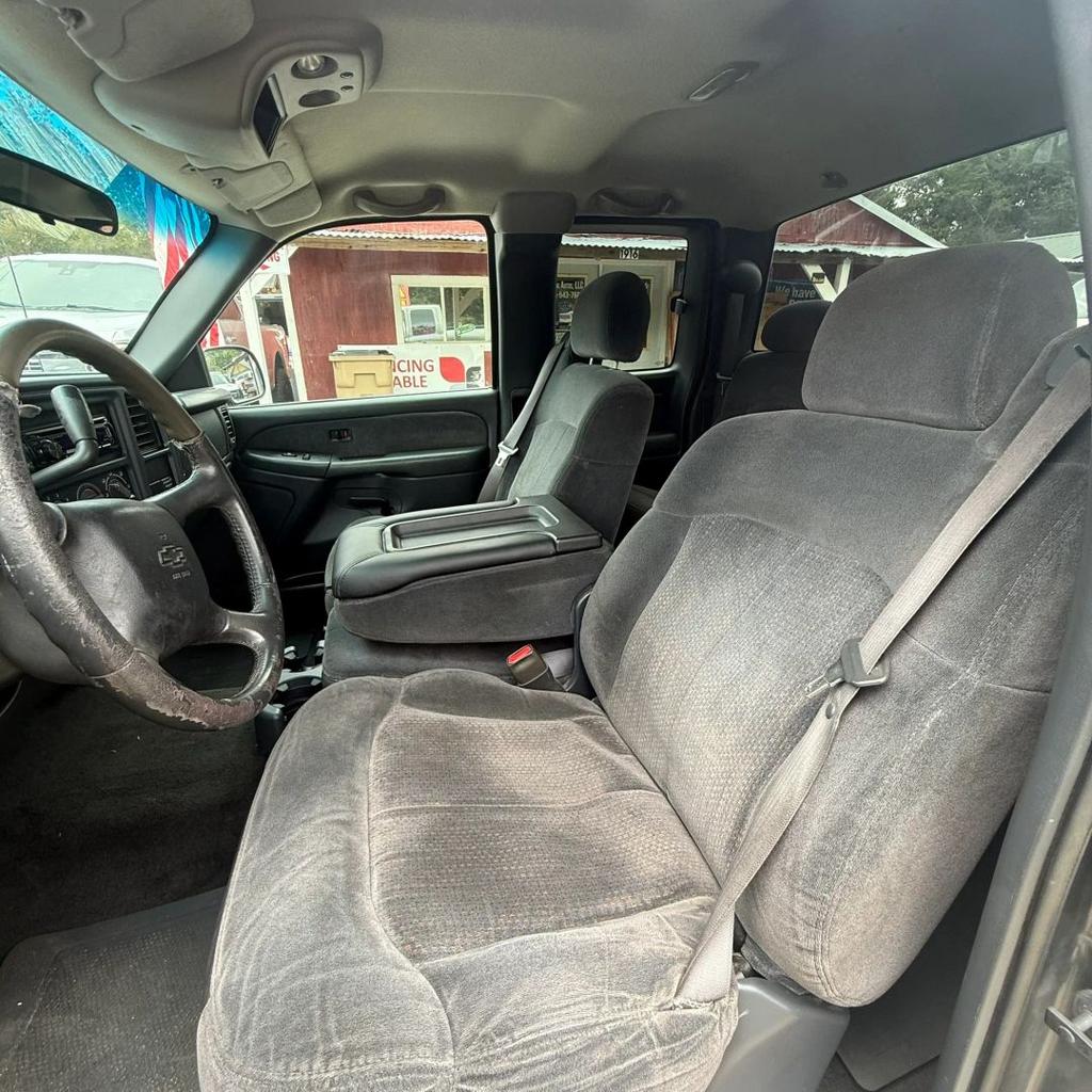 2001 Chevrolet Silverado - $9,900