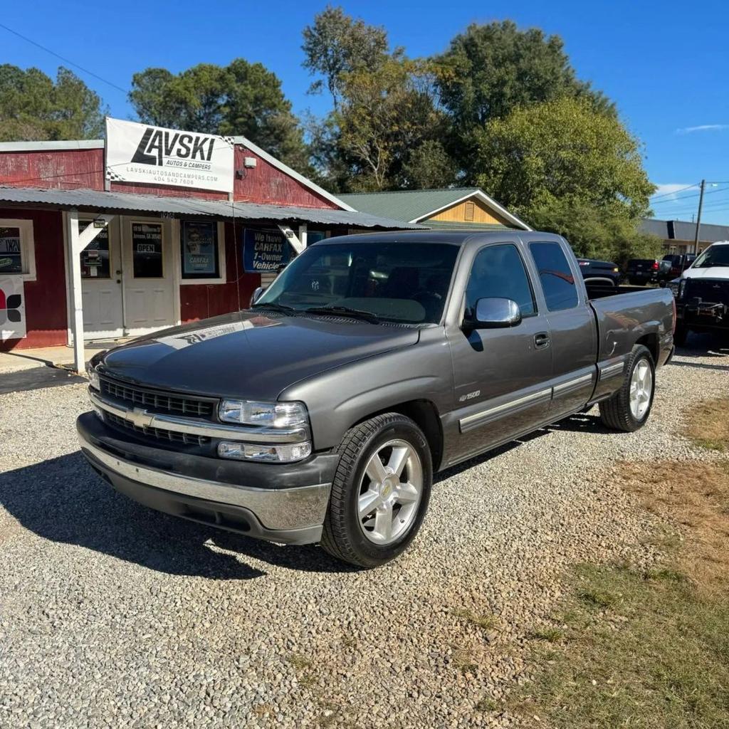 2001 Chevrolet Silverado - $9,900