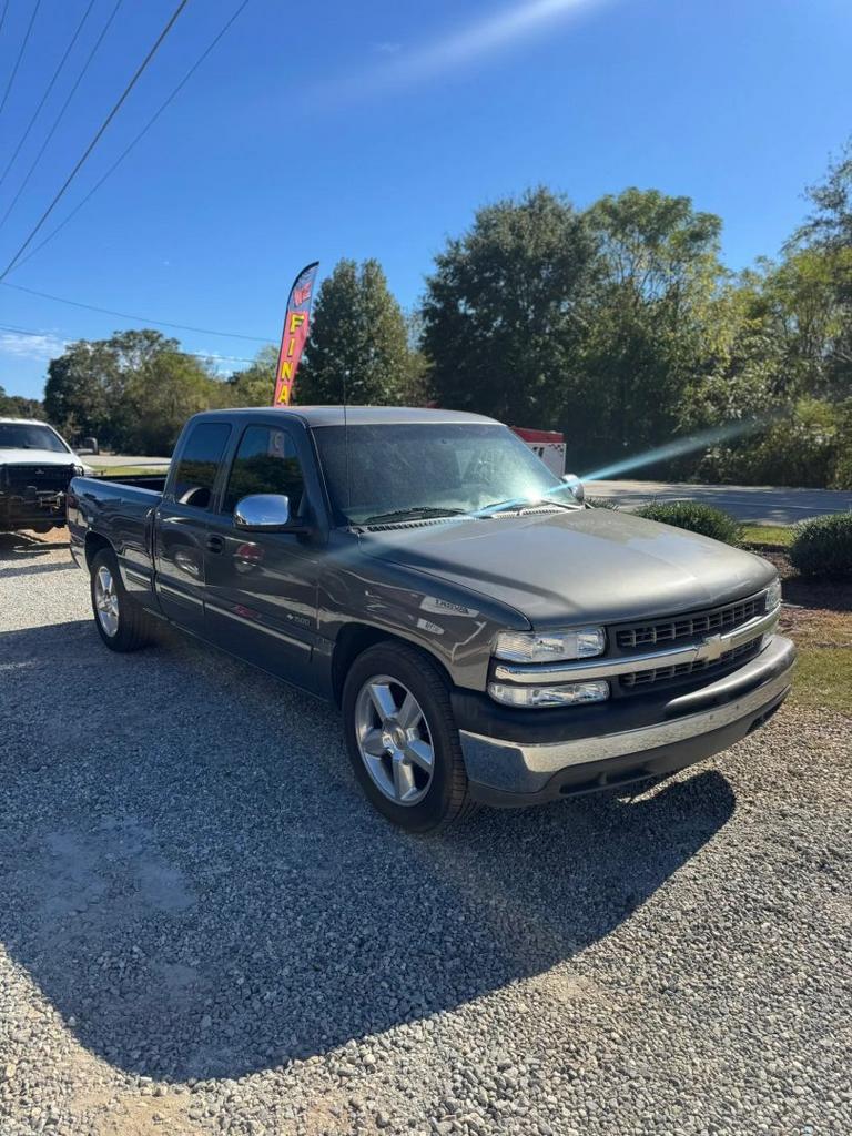 2001 Chevrolet Silverado - $9,900