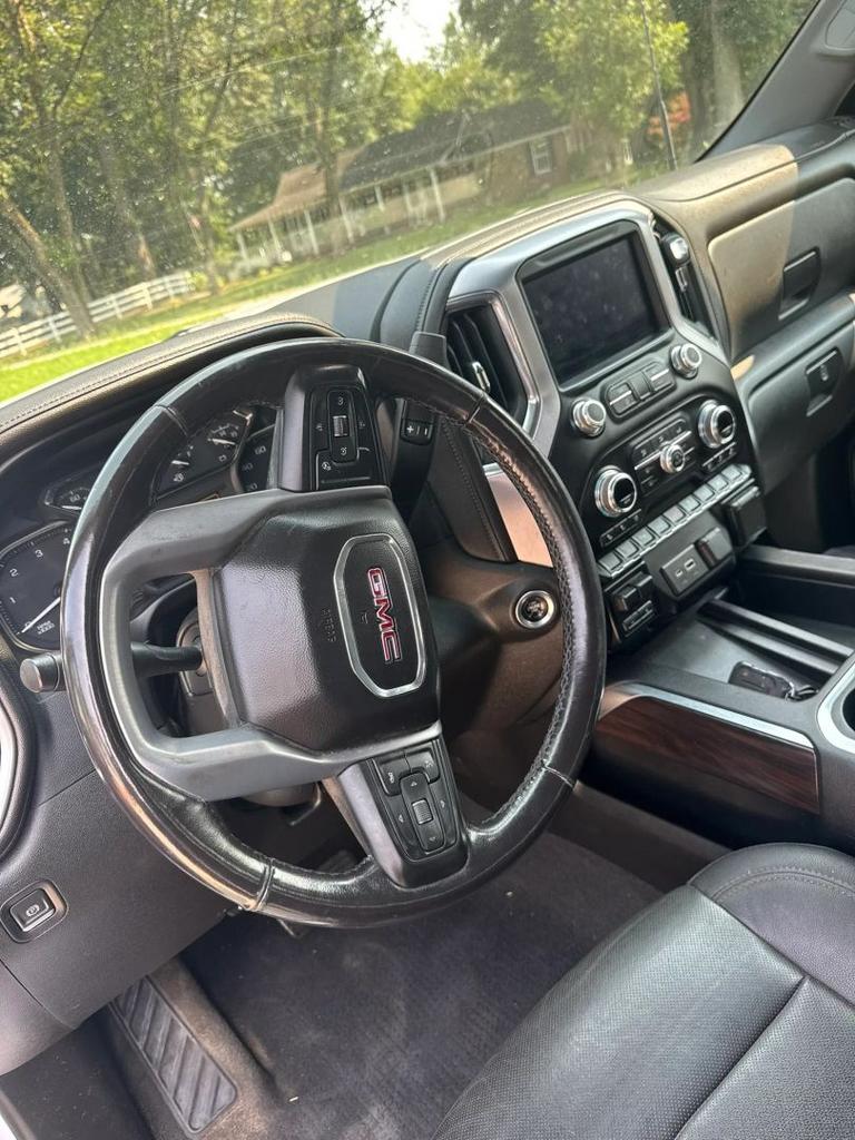2022 GMC Sierra Hd - $38,900