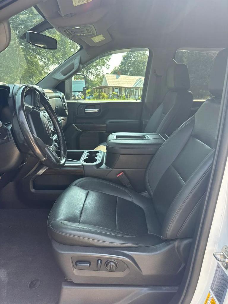 2022 GMC Sierra Hd - $38,900