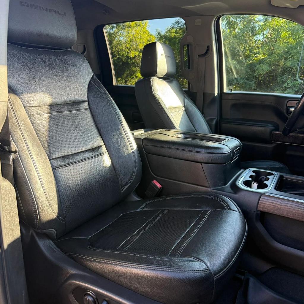 2022 GMC Sierra Hd - $49,990