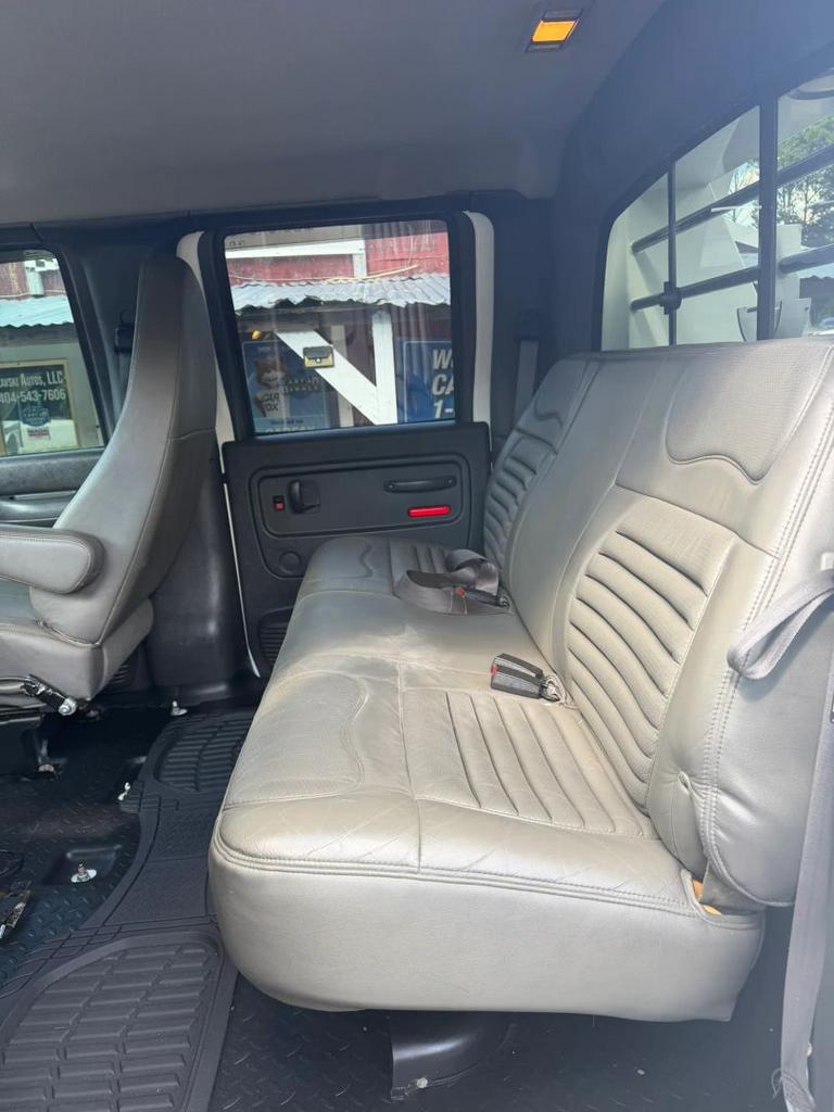 2004 GMC C4