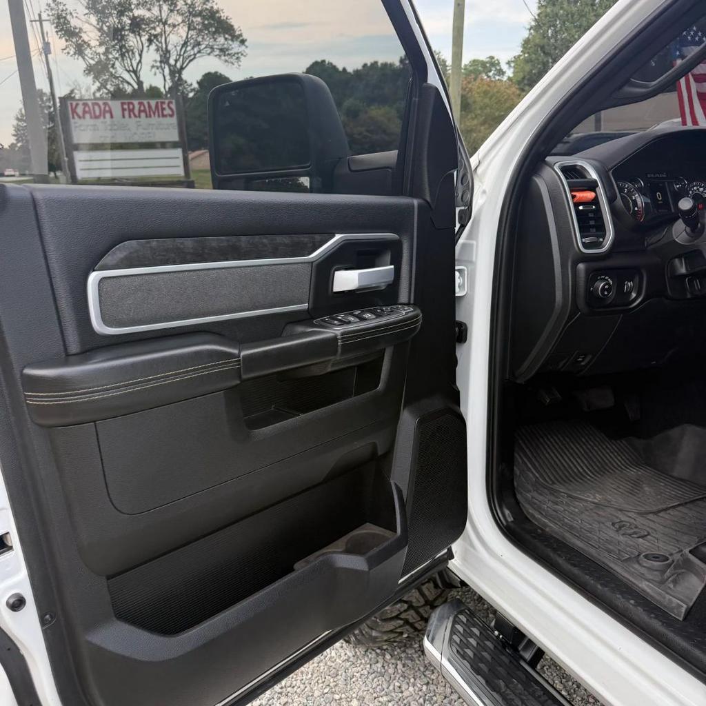 2023 Ram 3500 - $39,500