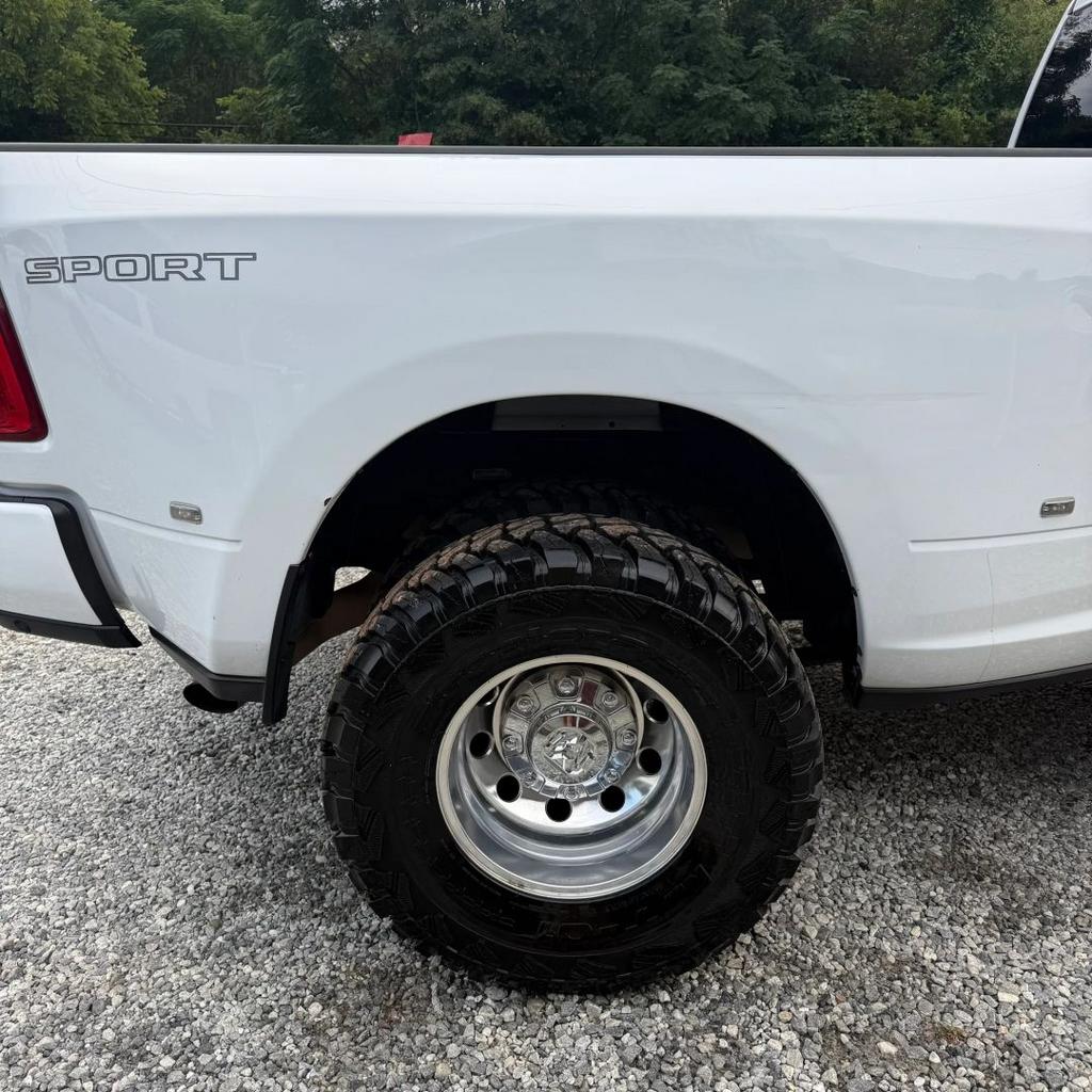 2023 Ram 3500 - $39,500