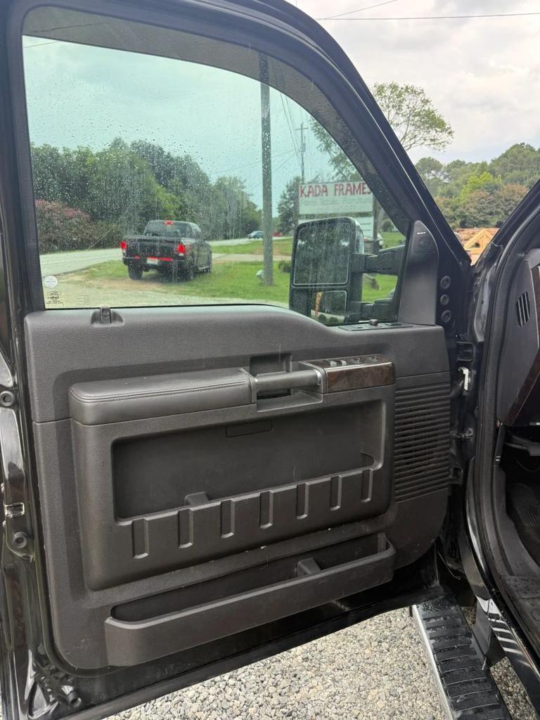2015 Ford F-350 - $24,900