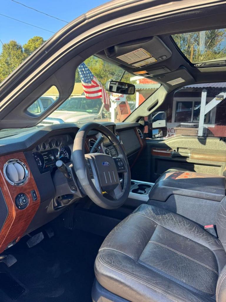 2015 Ford F-350 - $22,900