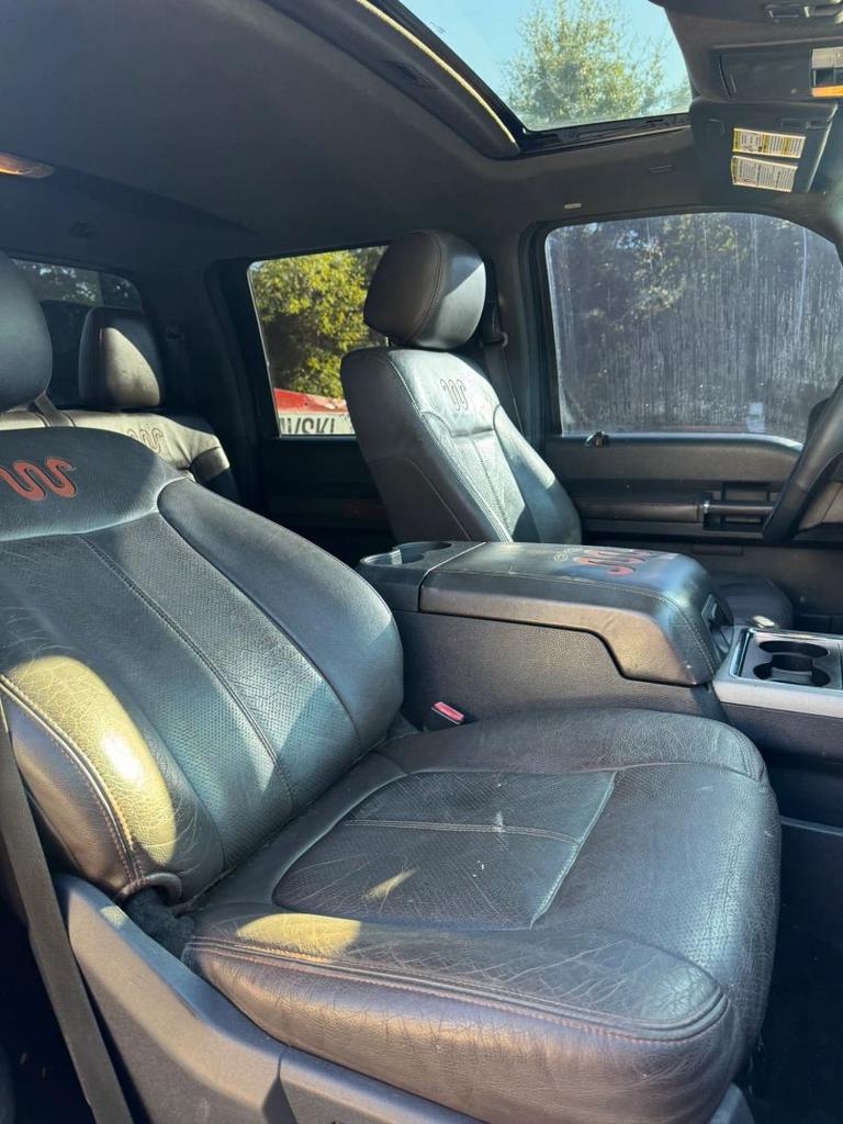 2015 Ford F-350 - $22,900