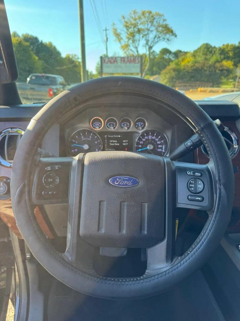 2015 Ford F-350 - $22,900