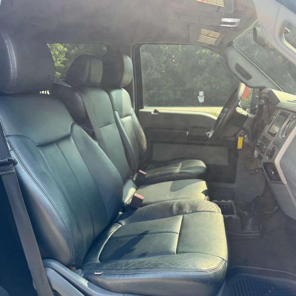 2015 Ford F-350 - $28,500