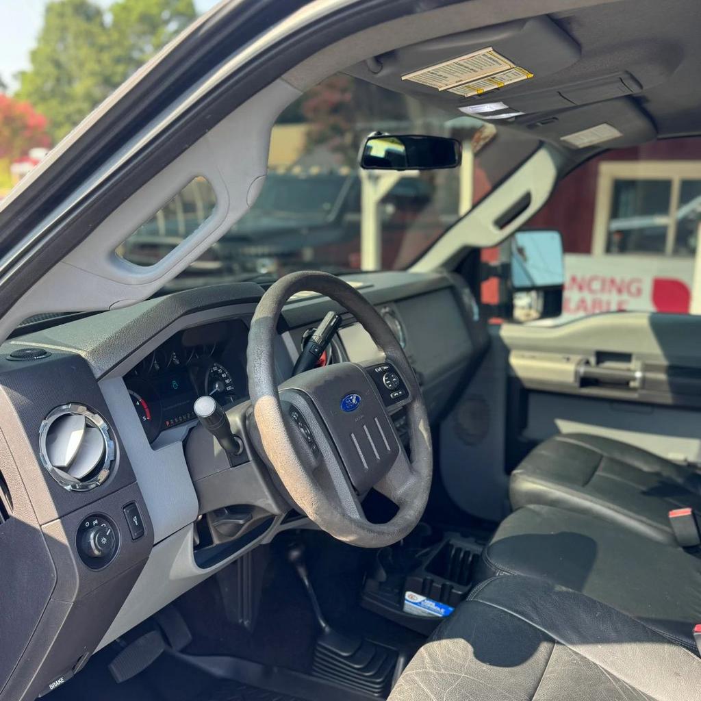 2015 Ford F-350 - $28,500