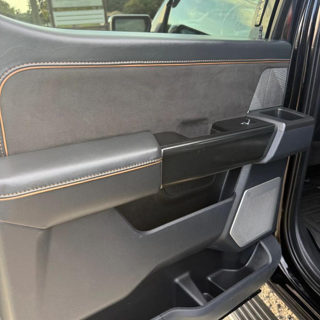 2023 Ford F-150 - $34,900