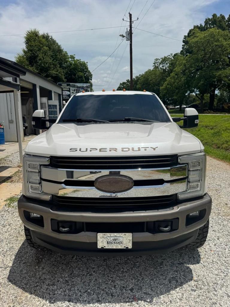 2018 Ford F-350 - $34,900