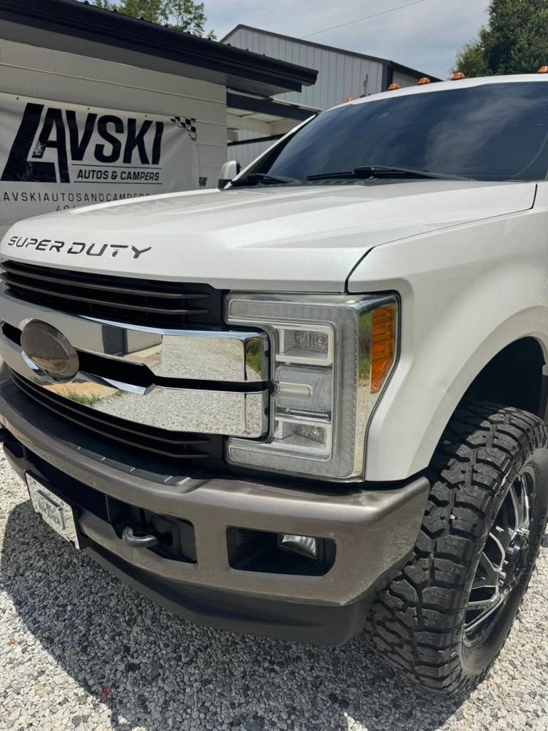2018 Ford F-350 - $34,900