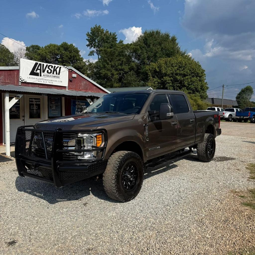 2017 Ford F-350 - $21,900