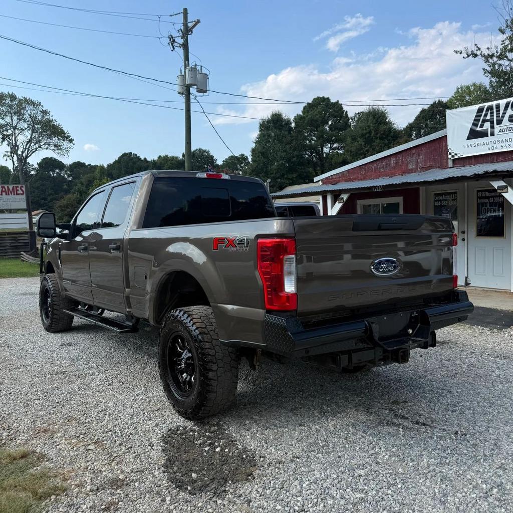 2017 Ford F-350 - $21,900