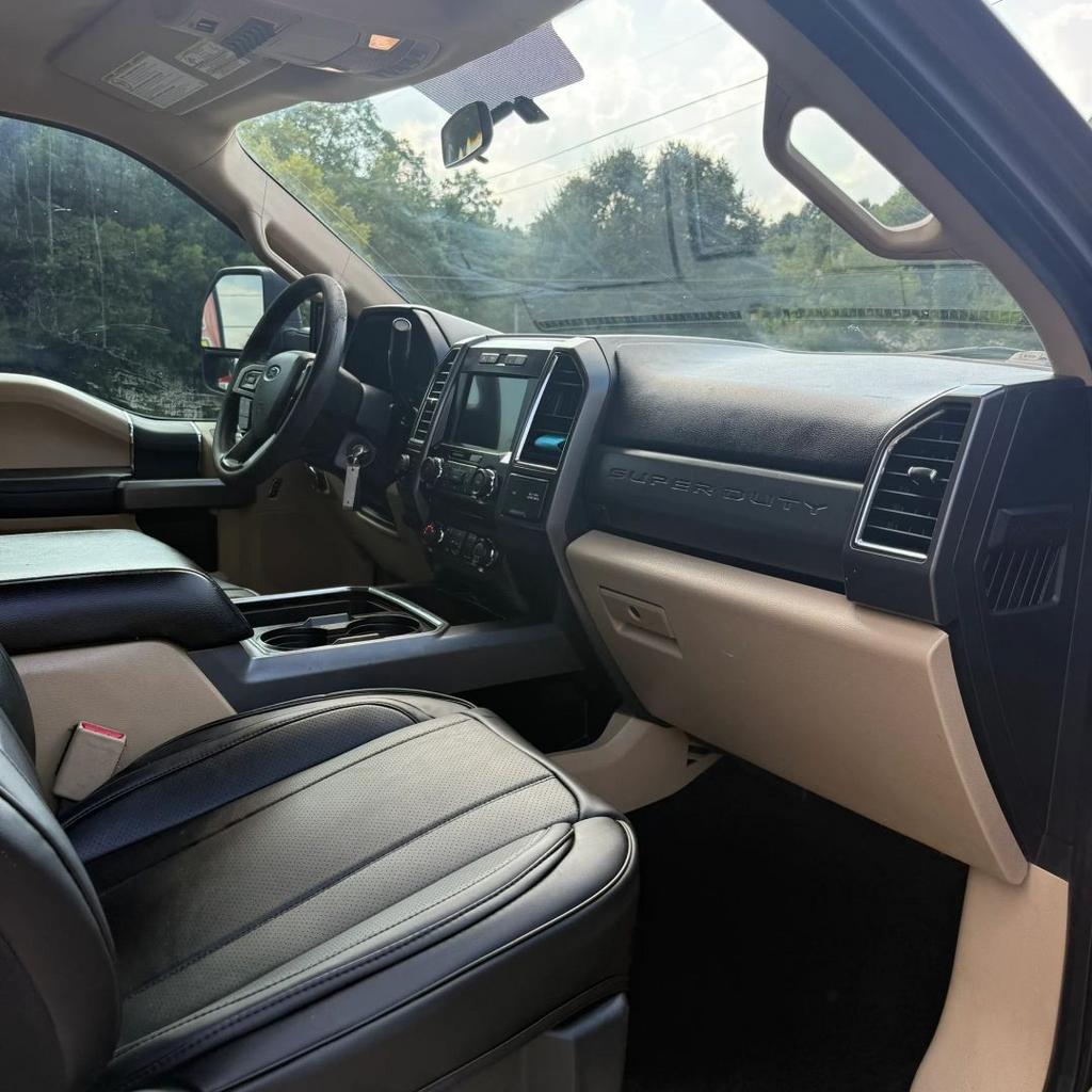 2017 Ford F-350 - $21,900