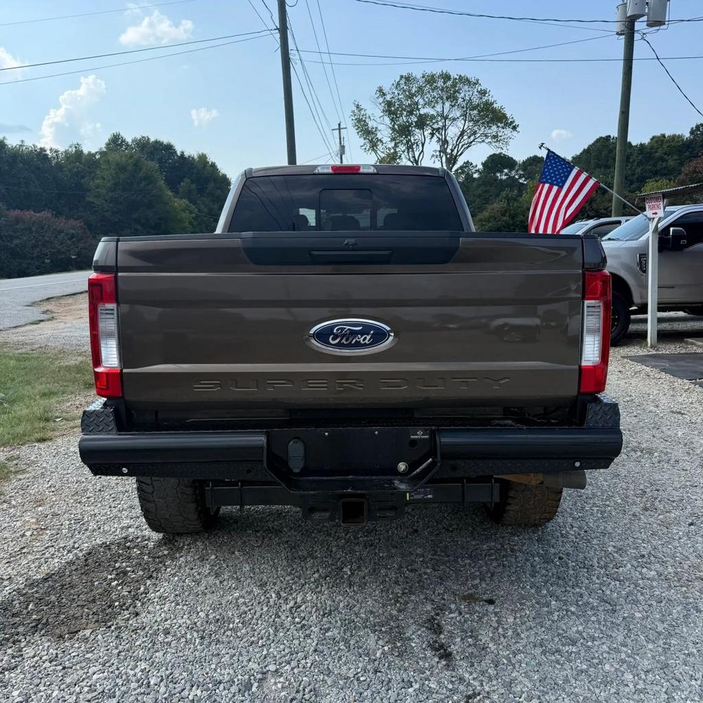 2017 Ford F-350 - $21,900