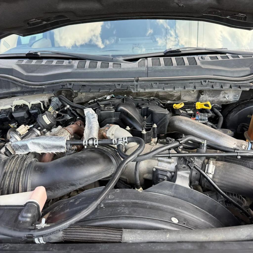 2017 Ford F-350 - $21,900