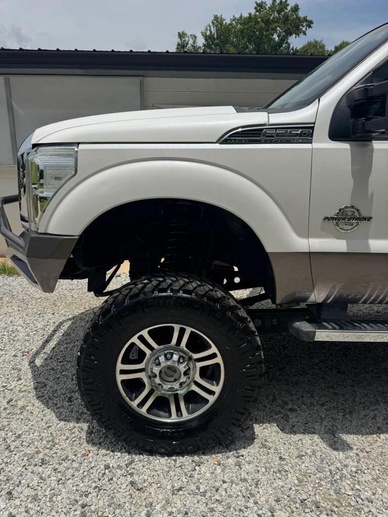 2014 Ford F-250 - $27,500