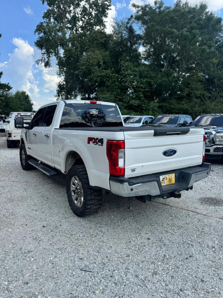 2017 Ford F-250 - $31,500