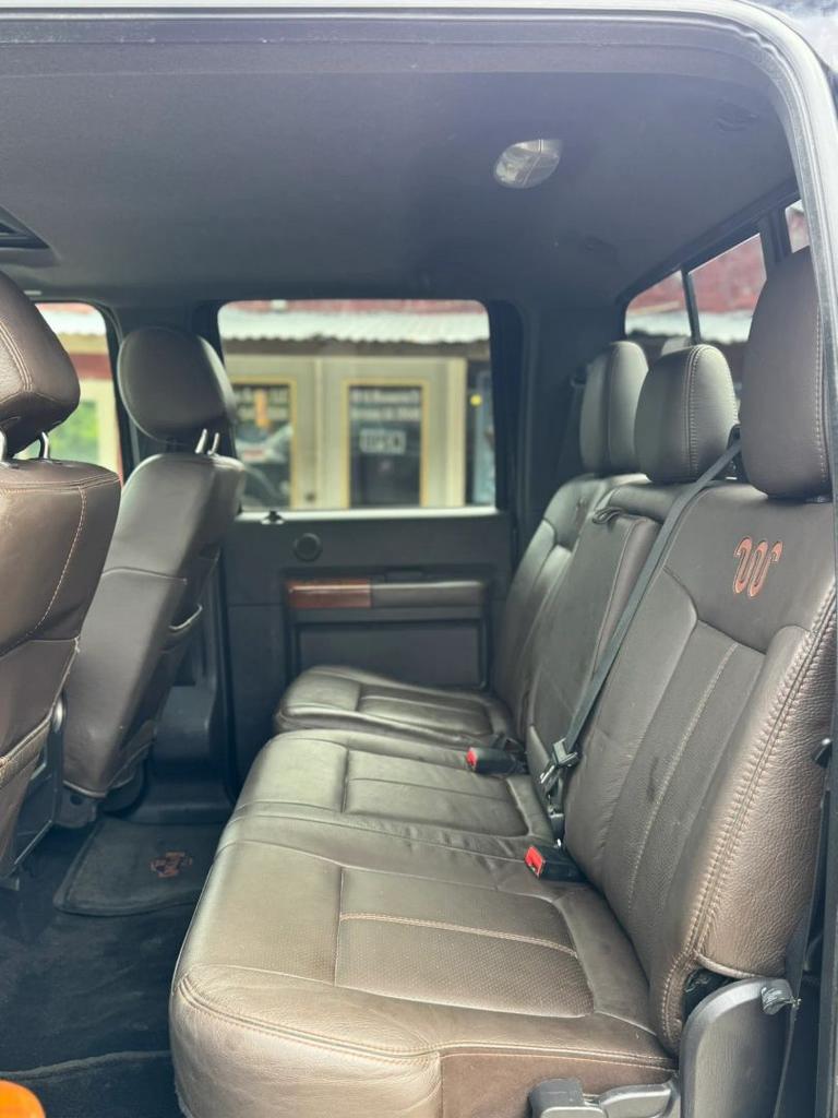 2016 Ford F-350 - $26,500
