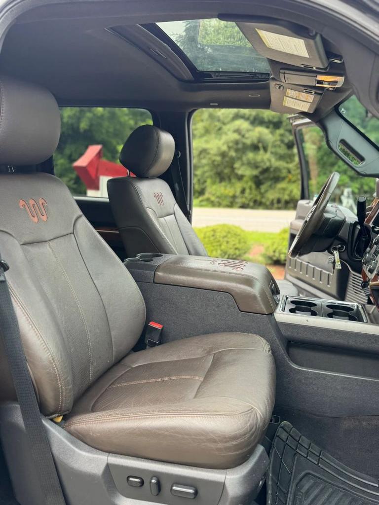 2016 Ford F-350 - $26,500