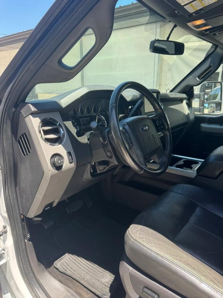 2015 Ford F-350 - $19,900