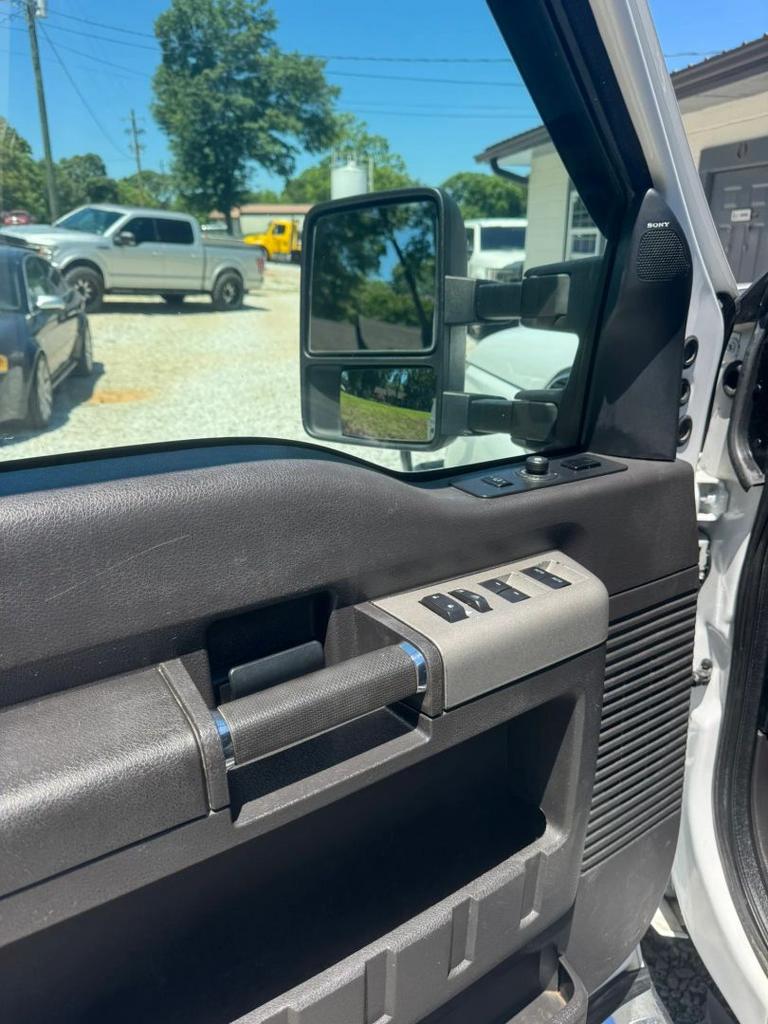 2015 Ford F-350 - $19,900