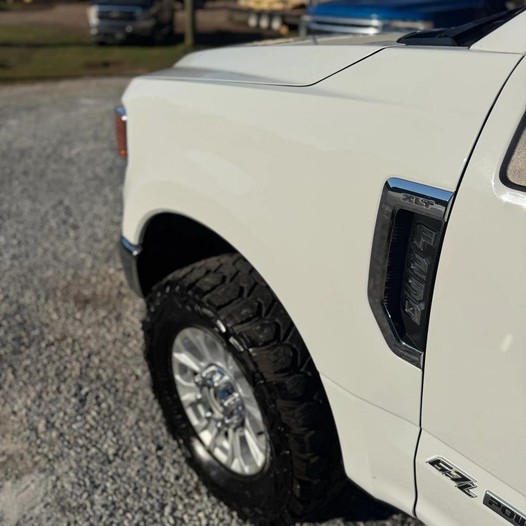 2022 Ford F-250 - $18,900