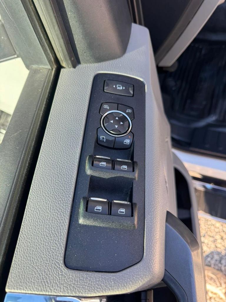 2022 Ford F-250 - $18,900