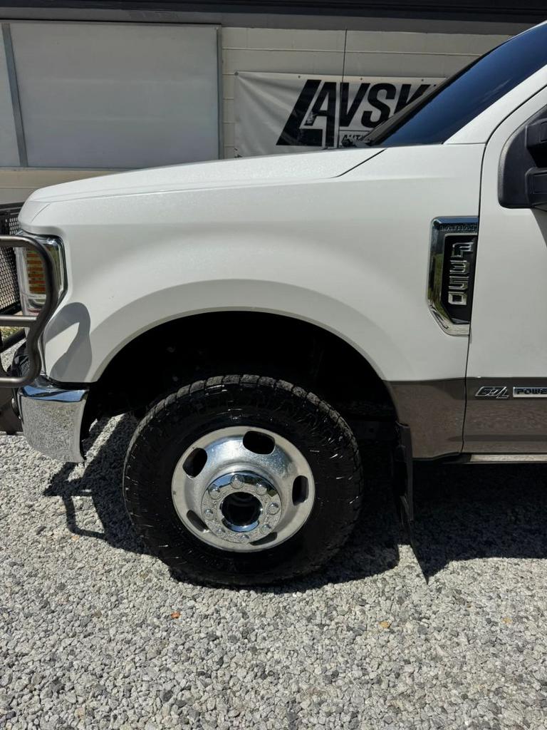 2021 Ford F-350 - $35,900