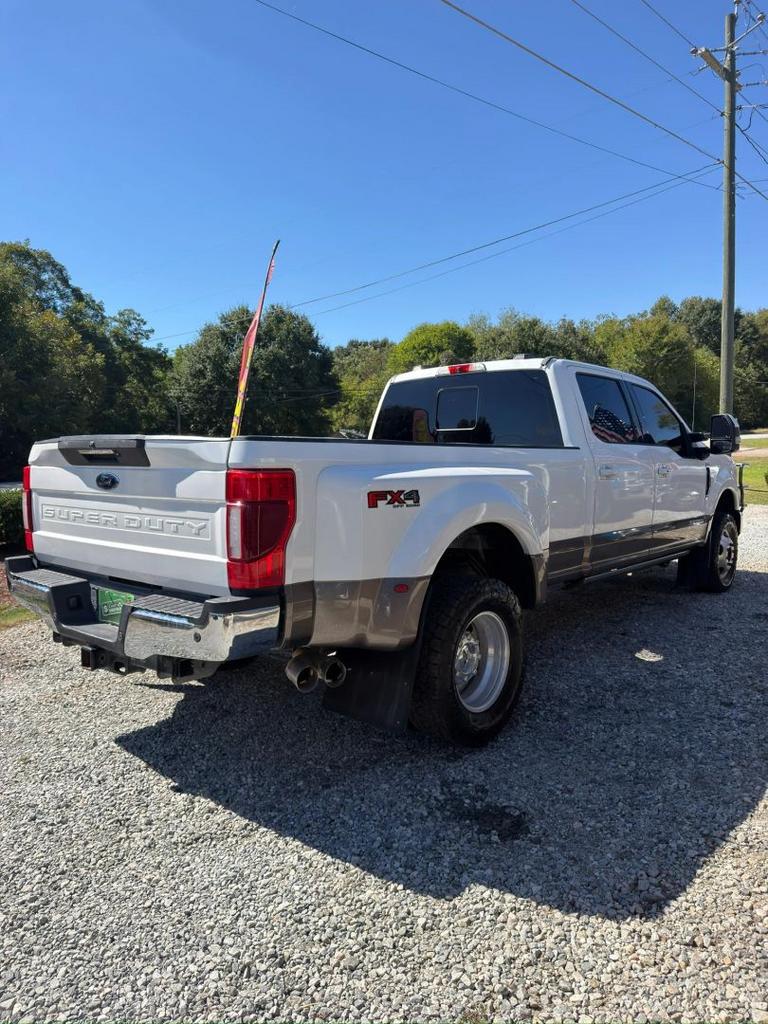 2021 Ford F-350 - $32,900