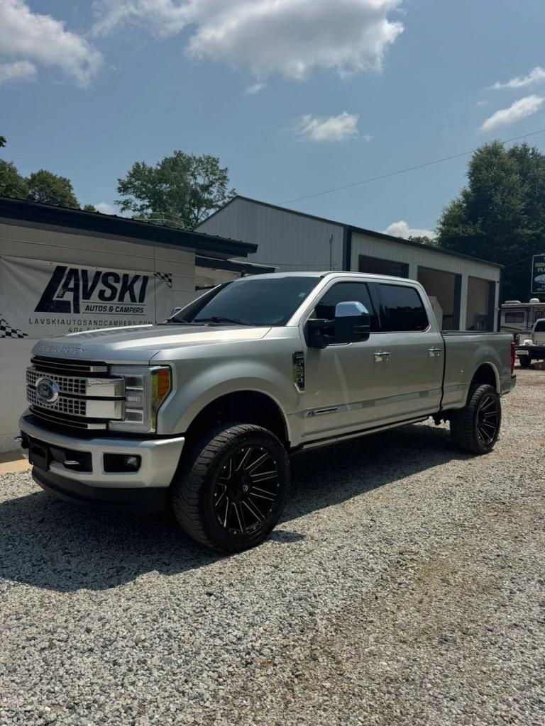 2019 Ford F250 - $32,900