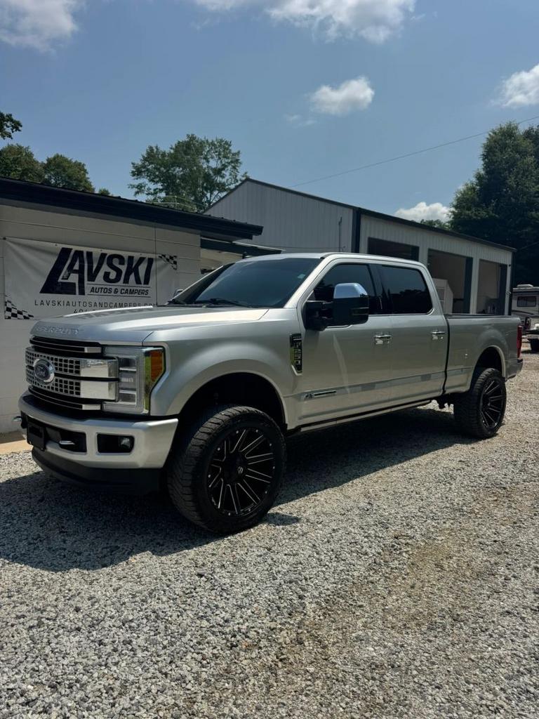 2019 Ford F250 - $32,900